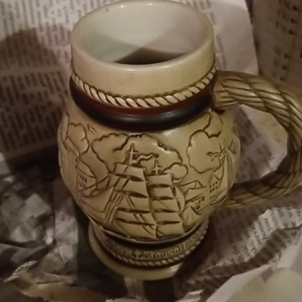 Avon mini stein - Picture 1 of 2